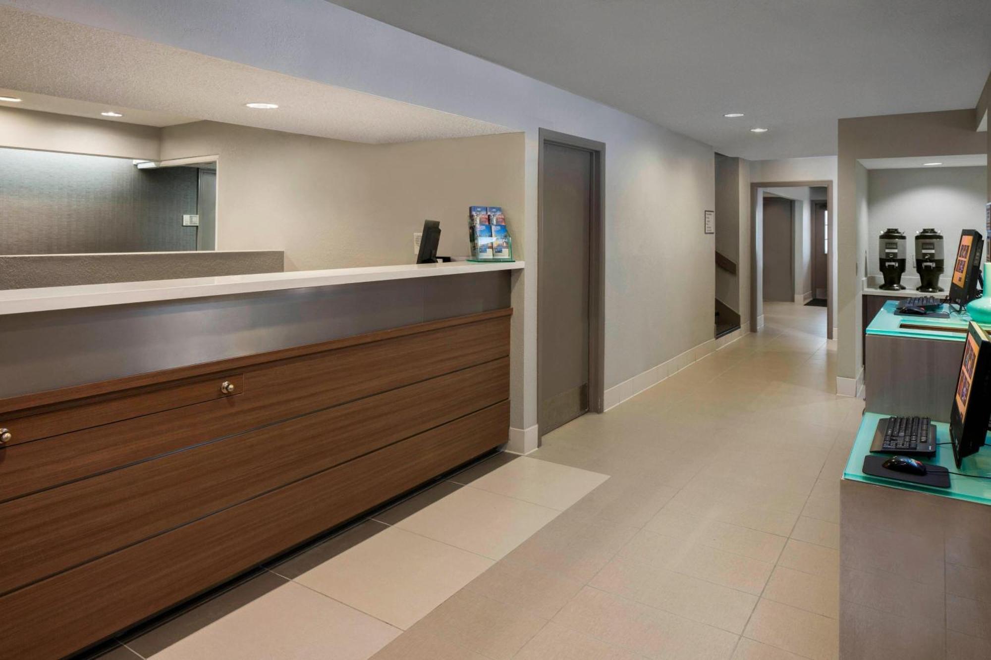Residence Inn By Marriott Nashville Airport Екстер'єр фото